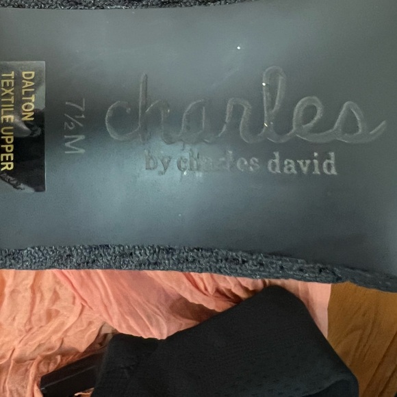 Black Textured Women’s Knee High Boots - Picture 10 of 12